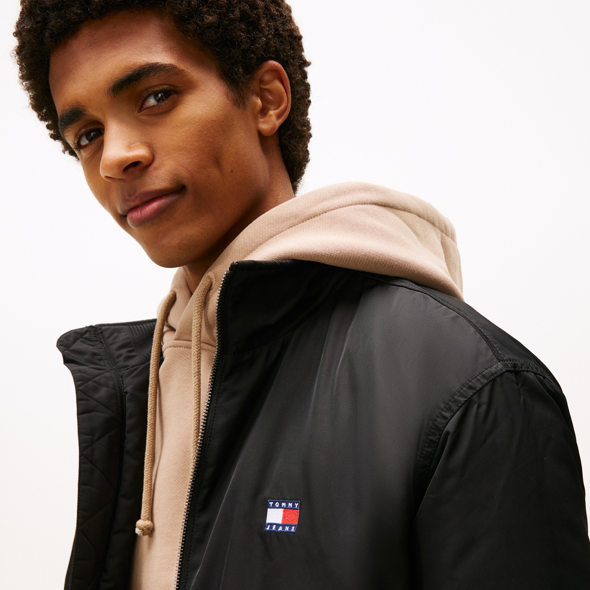 Tommy Jeans Essential Padded Erkek Siyah Puffer Mont