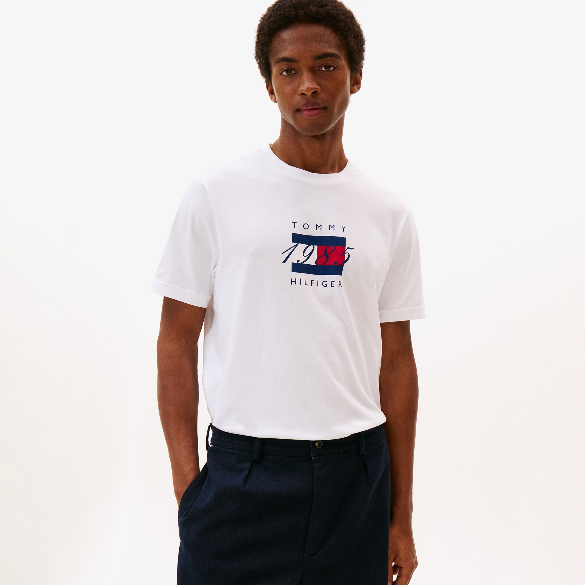 Tommy Hilfiger Linear Flag Graphic Erkek Beyaz T-Shirt
