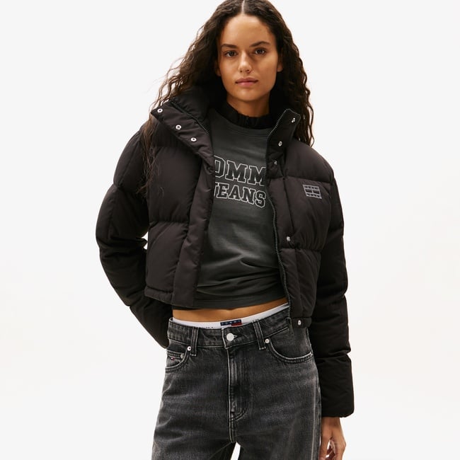  Tommy Jeans Alaska Crop Kadın Puffer Siyah Mont