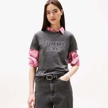  Tommy Jeans Regular Varsity Kadın Siyah T-Shirt