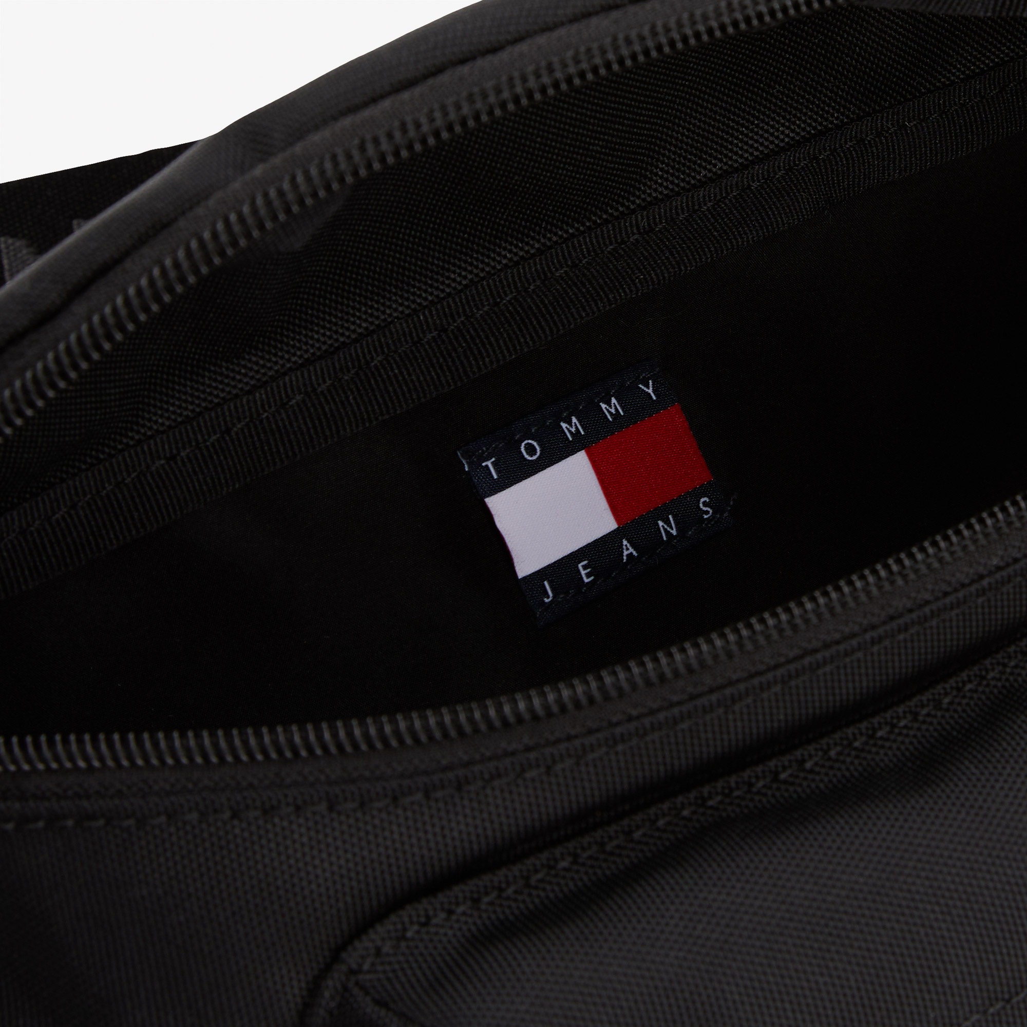 Tommy Jeans Essentials Daily Erkek Siyah Bel Çantası