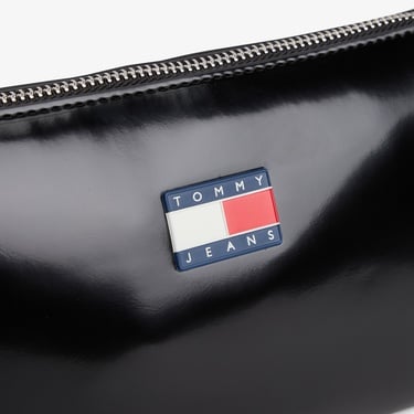  Tommy Jeans Must Kadın Siyah Omuz Çantası