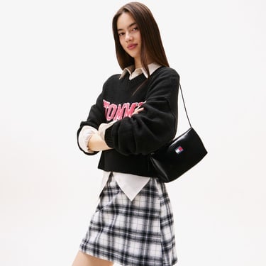  Tommy Jeans Must Kadın Siyah Omuz Çantası