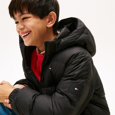  Tommy Hilfiger Essential Down Çocuk Siyah Puffer Mont