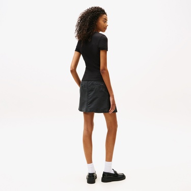  Tommy Hilfiger Badge Kadın Siyah T-Shirt