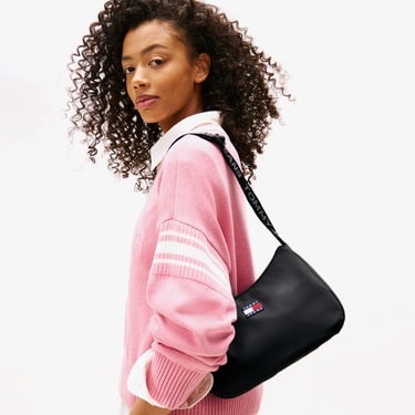  Tommy Hilfiger Essential Daily Kadın Siyah Omuz Çantası