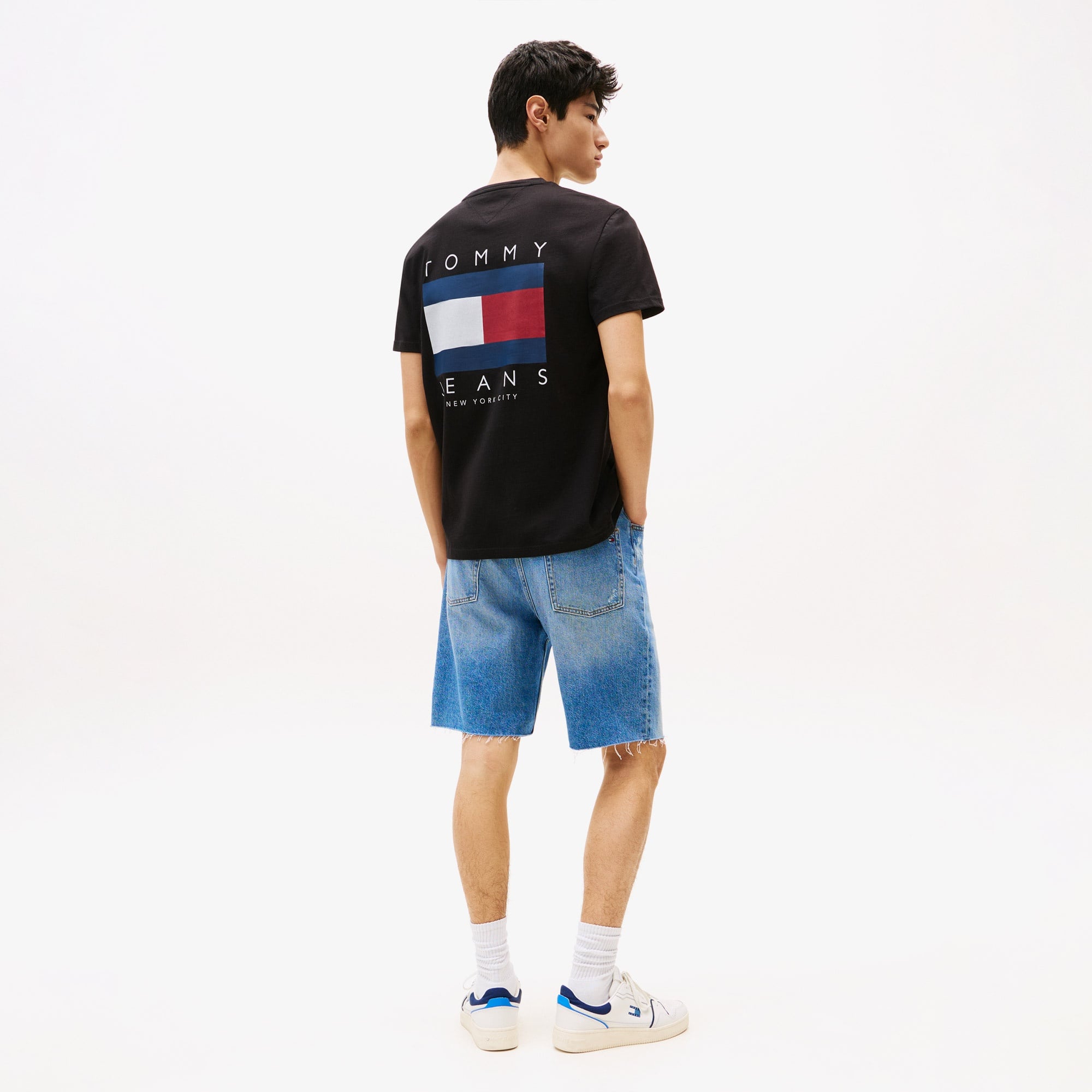 Tommy Jeans Regular Flag Erkek Siyah T-Shirt