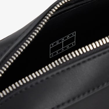  Tommy Jeans Cool Kadın Siyah Çapraz Çanta