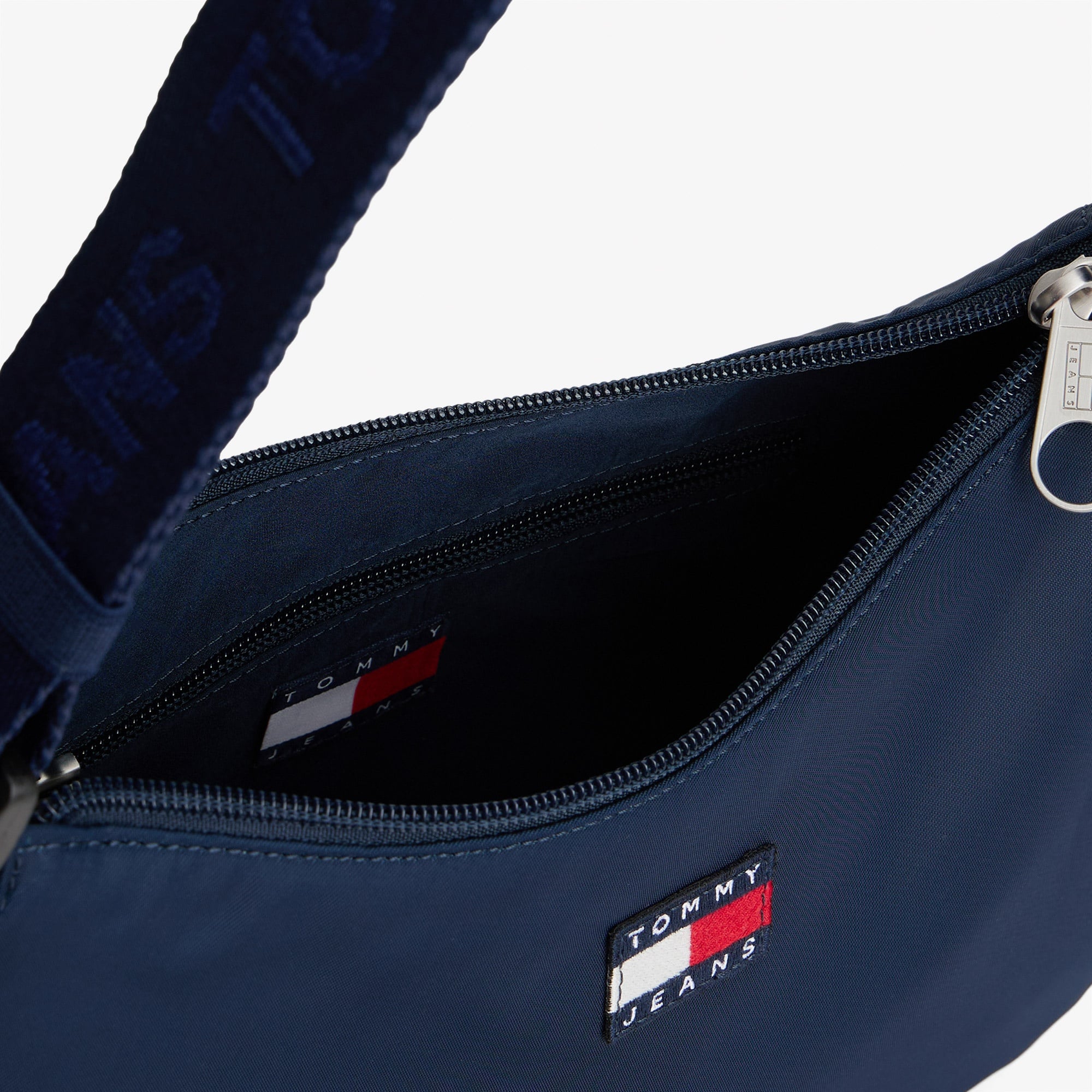 Tommy Hilfiger Essential Daily Kadın Lacivert Omuz Çantası