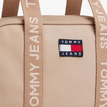  Tommy Jeans Essentials Daily Kadın Bej El Çantası