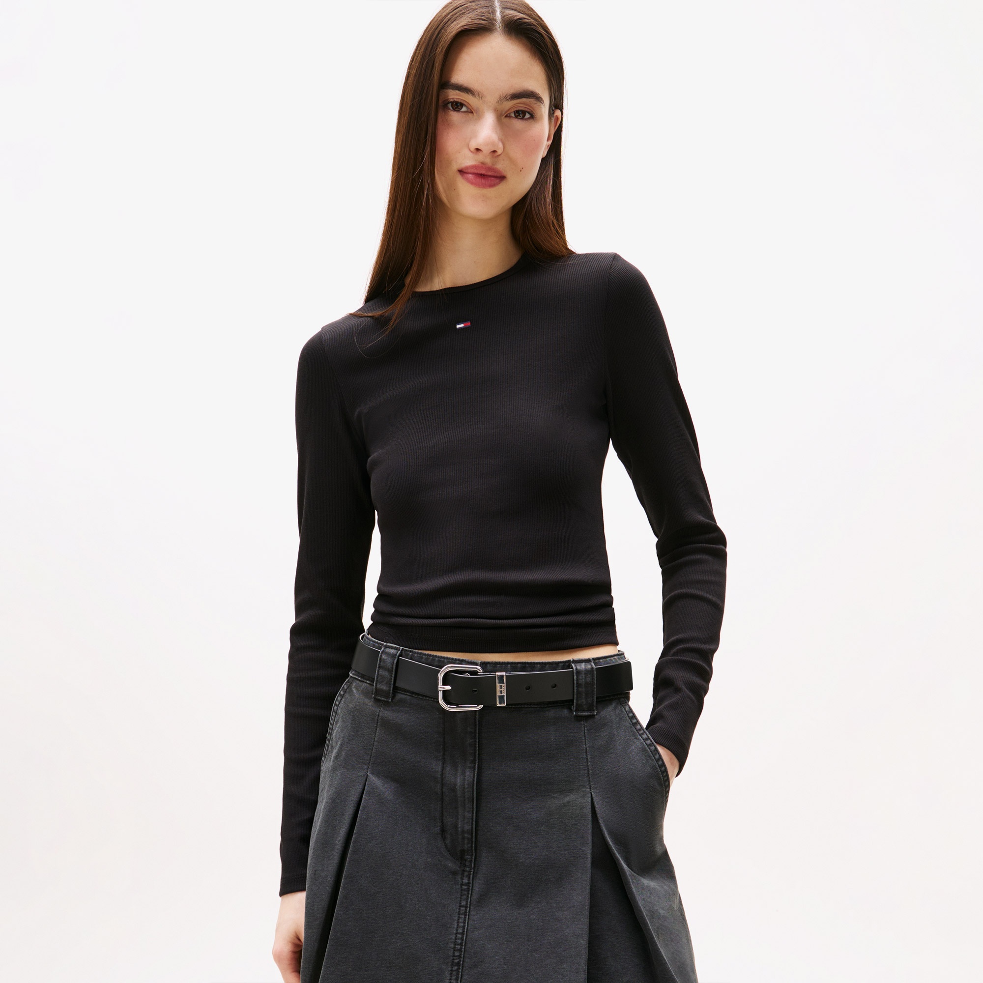 Tommy Jeans Slim Essential Kadın Siyah Uzun Kollu T-shirt