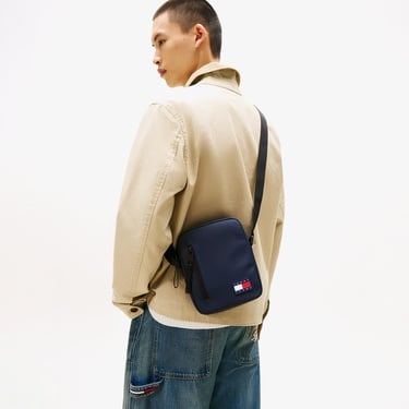  Tommy Jeans Elevated Reporter Erkek Lacivert Çapraz Çanta