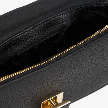  Tommy Hilfiger Her Mini Kadın Siyah Çapraz Çanta
