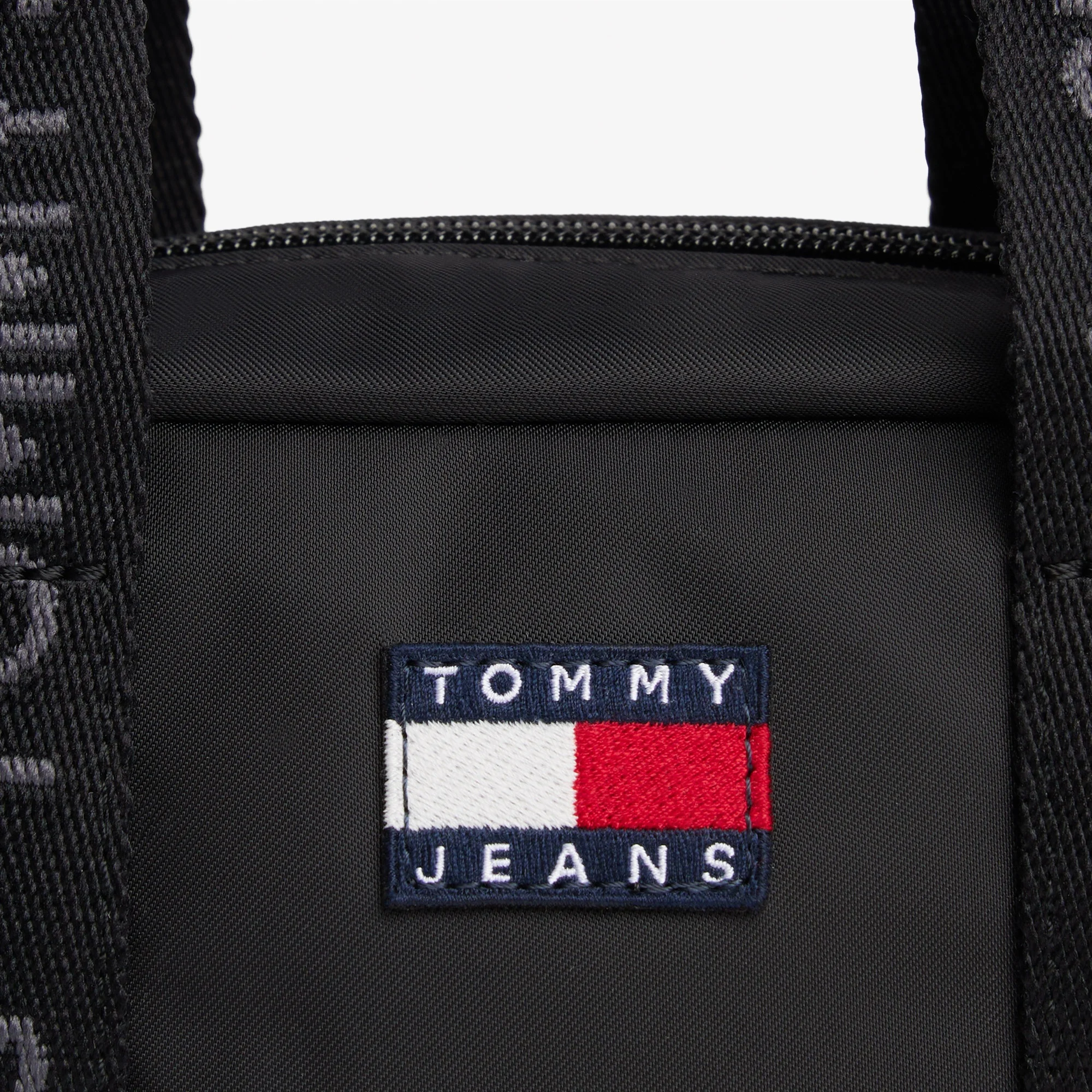 Tommy Jeans Essentials Daily Kadın Siyah El Çantası