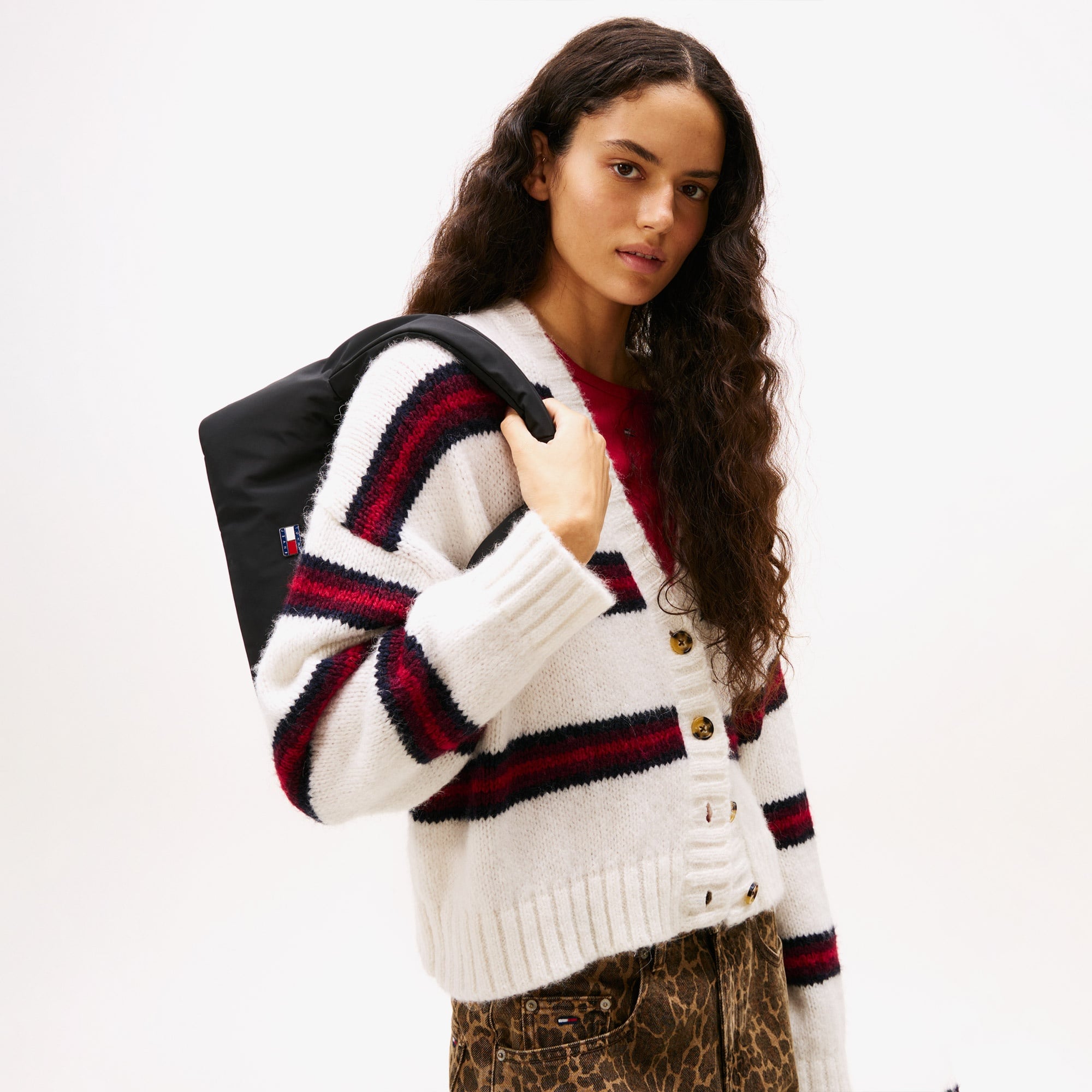 Tommy Jeans Urban Nylon Kadın Siyah Omuz Çantası