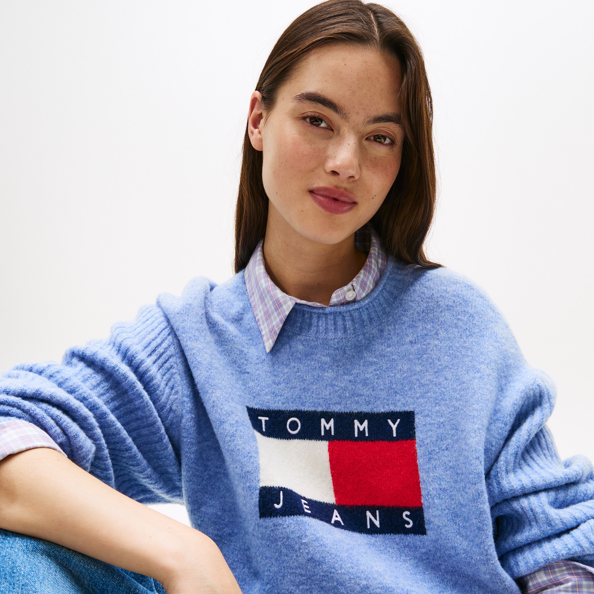 Tommy Jeans Melange Flag Kadın Mavi Kazak