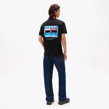  Tommy Jeans Regular Flag Play Erkek Siyah T-Shirt