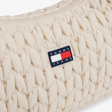  Tommy Jeans Urban X-Body Quilted Kadın Bej Omuz Çantası