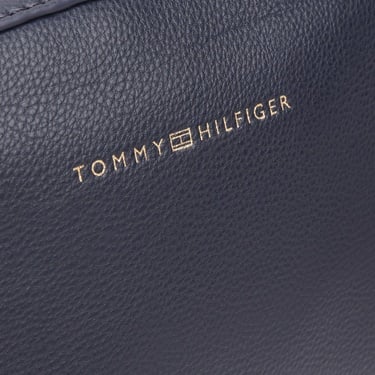  Tommy Hilfiger Logotape Kadın Lacivert Çapraz Çanta