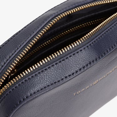  Tommy Hilfiger Logotape Kadın Lacivert Çapraz Çanta