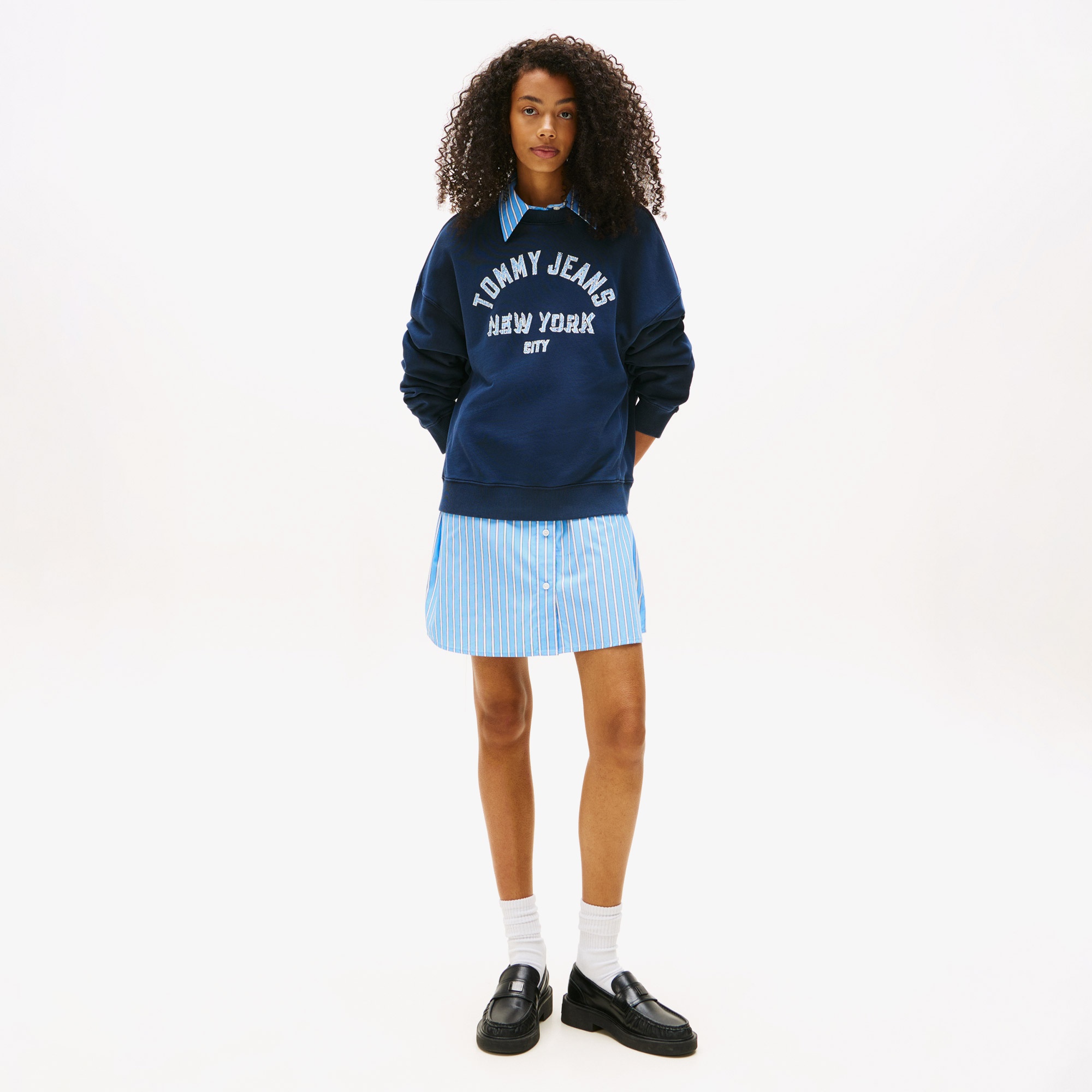 Tommy Jeans Varsity Overdye Kadın Mavi Sweatshirt