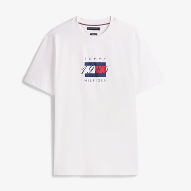  Tommy Hilfiger Linear Flag Graphic Erkek Beyaz T-Shirt
