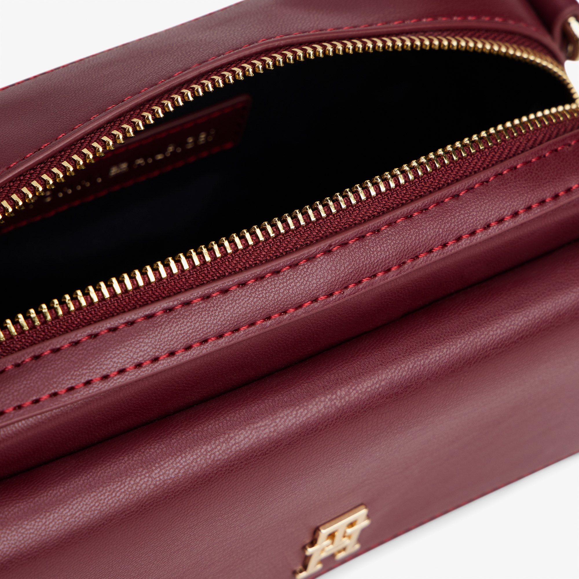 Tommy Hilfiger Icon Kadın Mor Çapraz Çanta