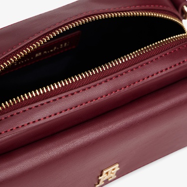  Tommy Hilfiger Icon Kadın Mor Çapraz Çanta