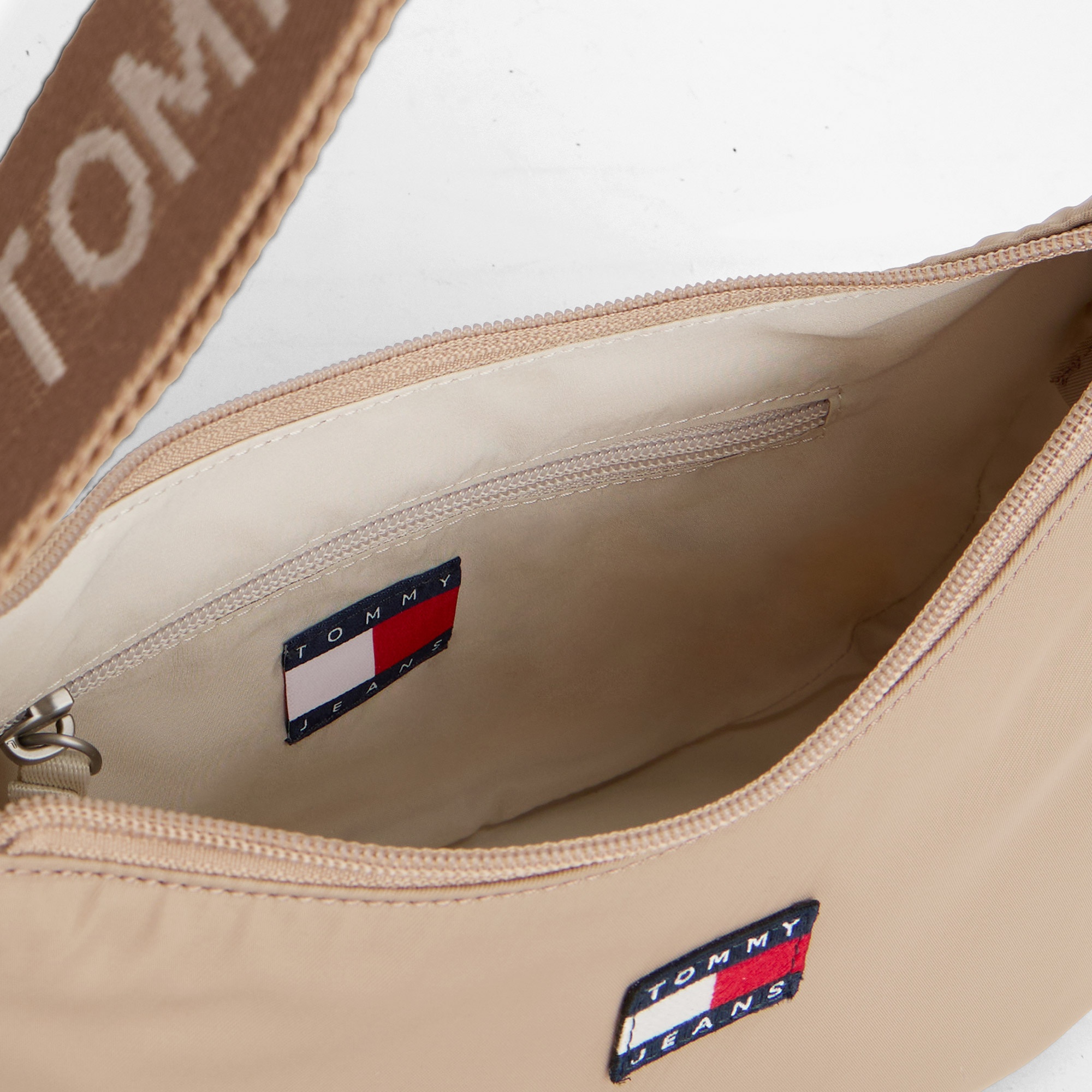 Tommy Jeans Essentials Daily Kadın Kahverengi Omuz Çantası