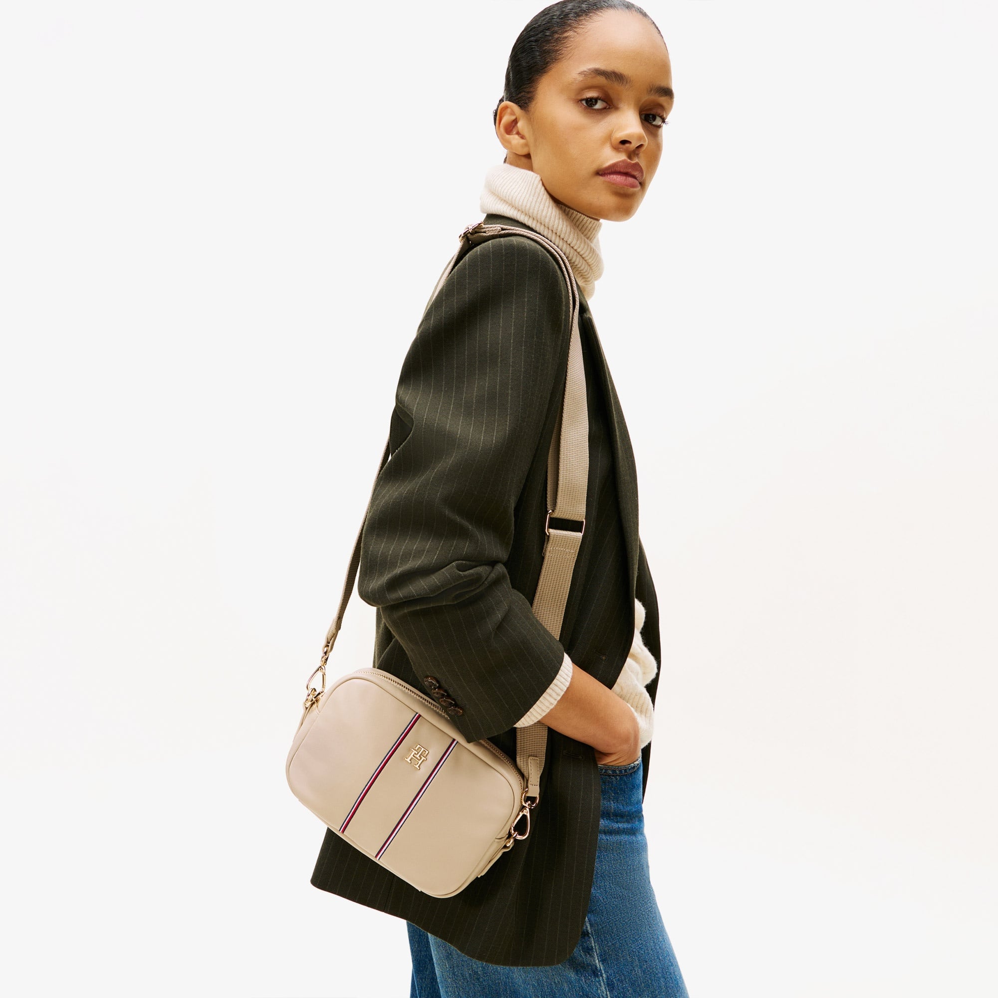 Tommy Hilfiger Popette Soft Corp Kadın Bej Çapraz Çanta