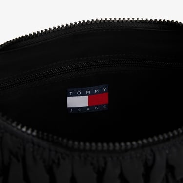  Tommy Jeans Urban X-Body Quilted Kadın Siyah Omuz Çantası