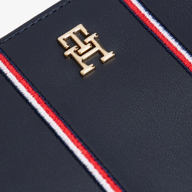  Tommy Hilfiger Icon Med Flap Corp Kadın Mavi Cüzdan