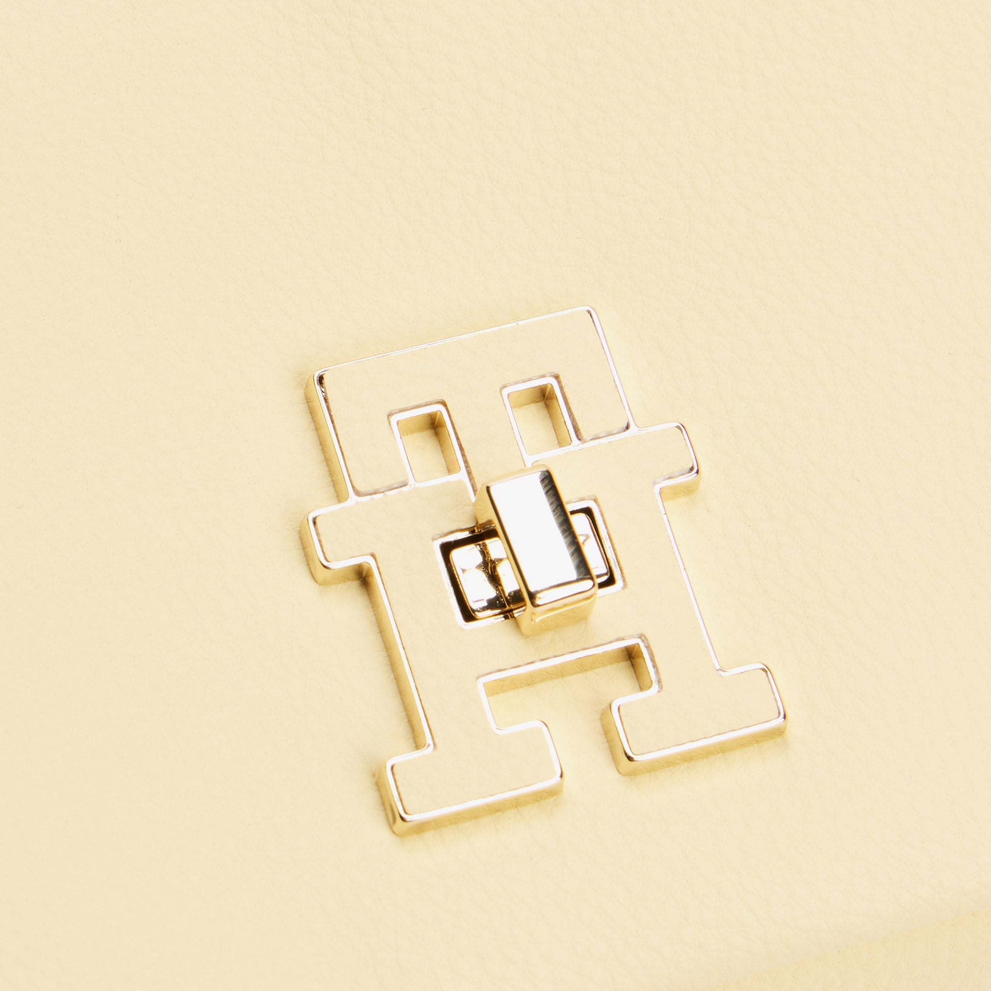 Tommy Hilfiger Modern Mini Kadın Sarı Çapraz Çanta