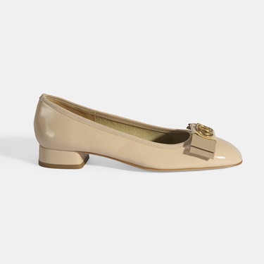  Luca Grossi Kadın Ten Metal Aksesuarlı Rugan Babet