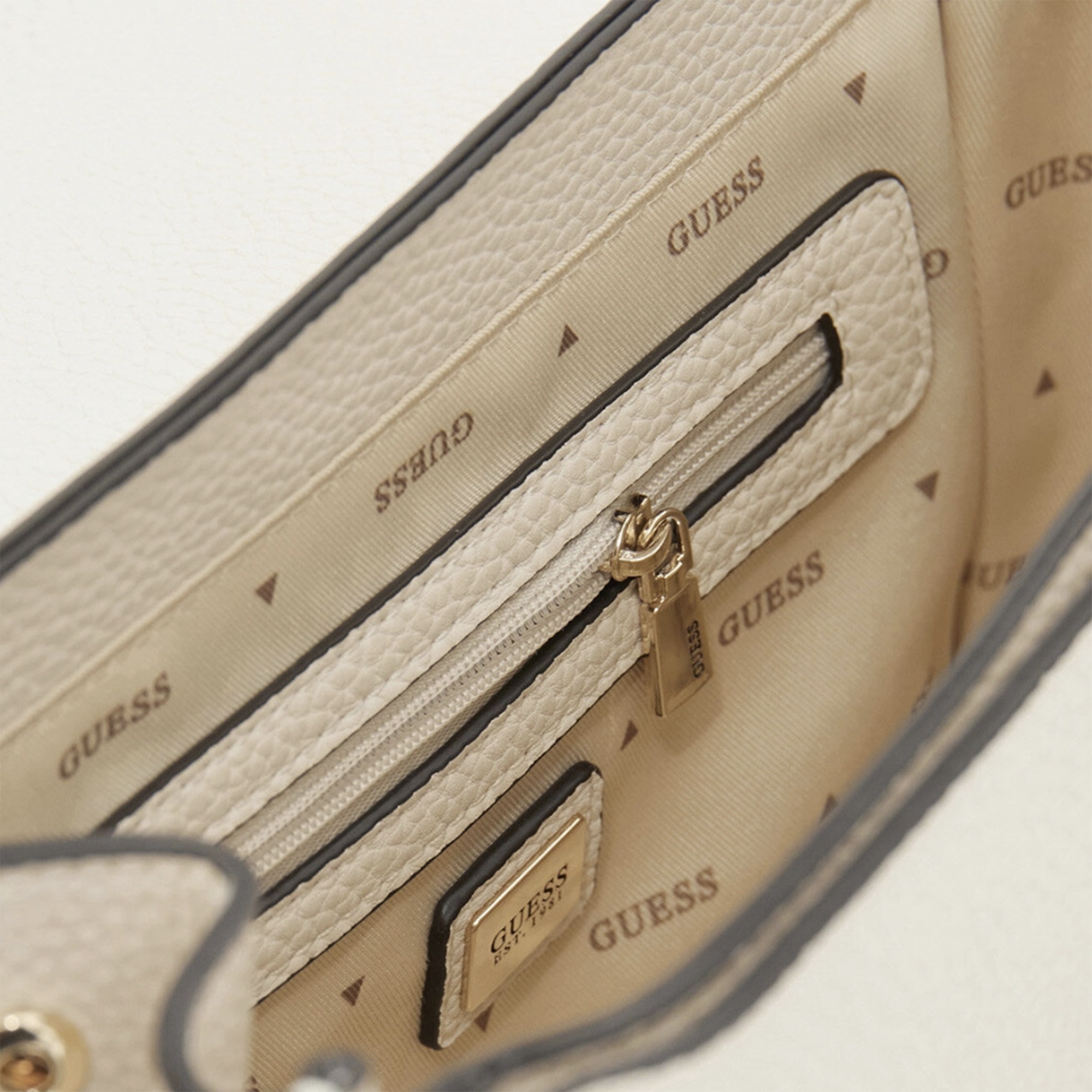 Guess Calista Kadın Krem Omuz Çantası