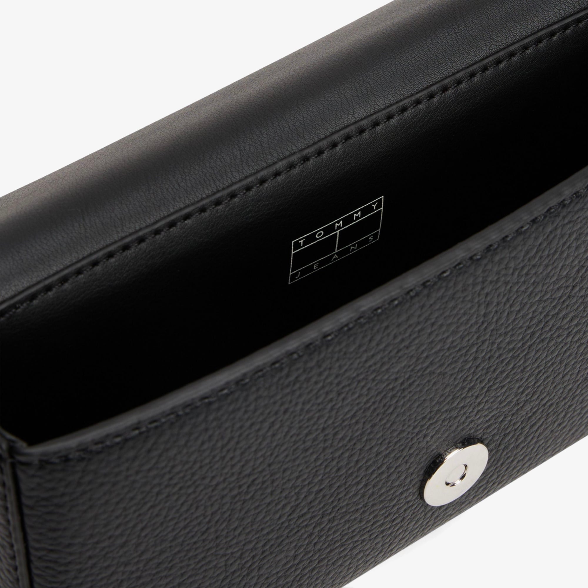 Tommy Jeans Must Flap Kadın Siyah Çapraz Çanta