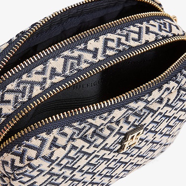  Tommy Hilfiger Jacquard Kadın Mavi Çapraz Çanta