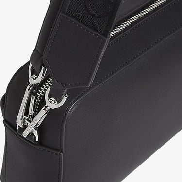  Calvin Klein Must Double Straps Camera Kadın Siyah El Çantası