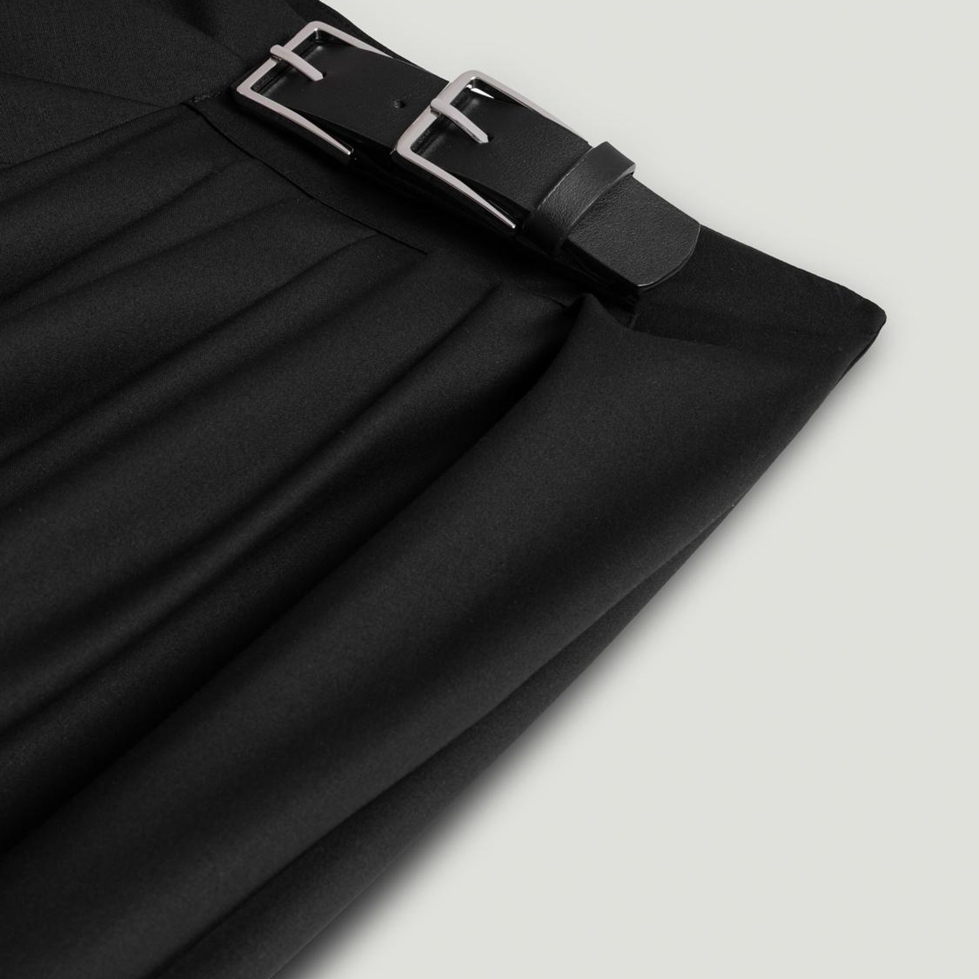 Çift Tokalı Kemer Detaylı Pantolon