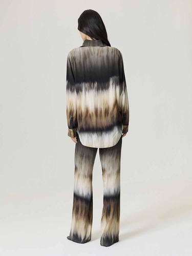  Batik Desenli Gömlek