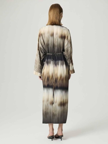  Batik Desenli Maxi Elbise