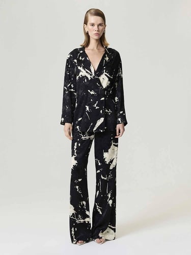  Kemer Detaylı Ceket