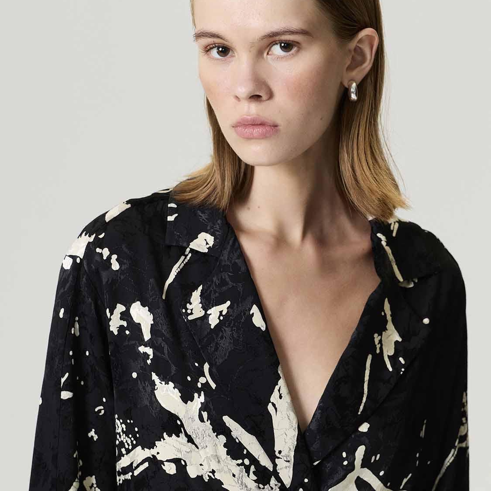 Kemer Detaylı Ceket