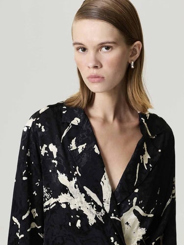  Kemer Detaylı Ceket