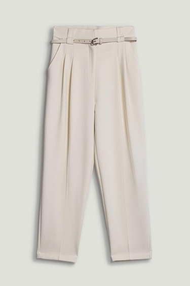  Kemer Detaylı Pantolon