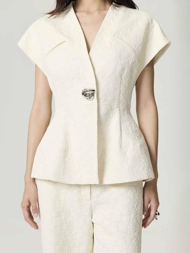  Aksesuar Detaylı Yelek