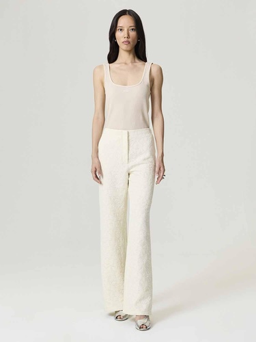  Detay Kumaşlı Pantolon