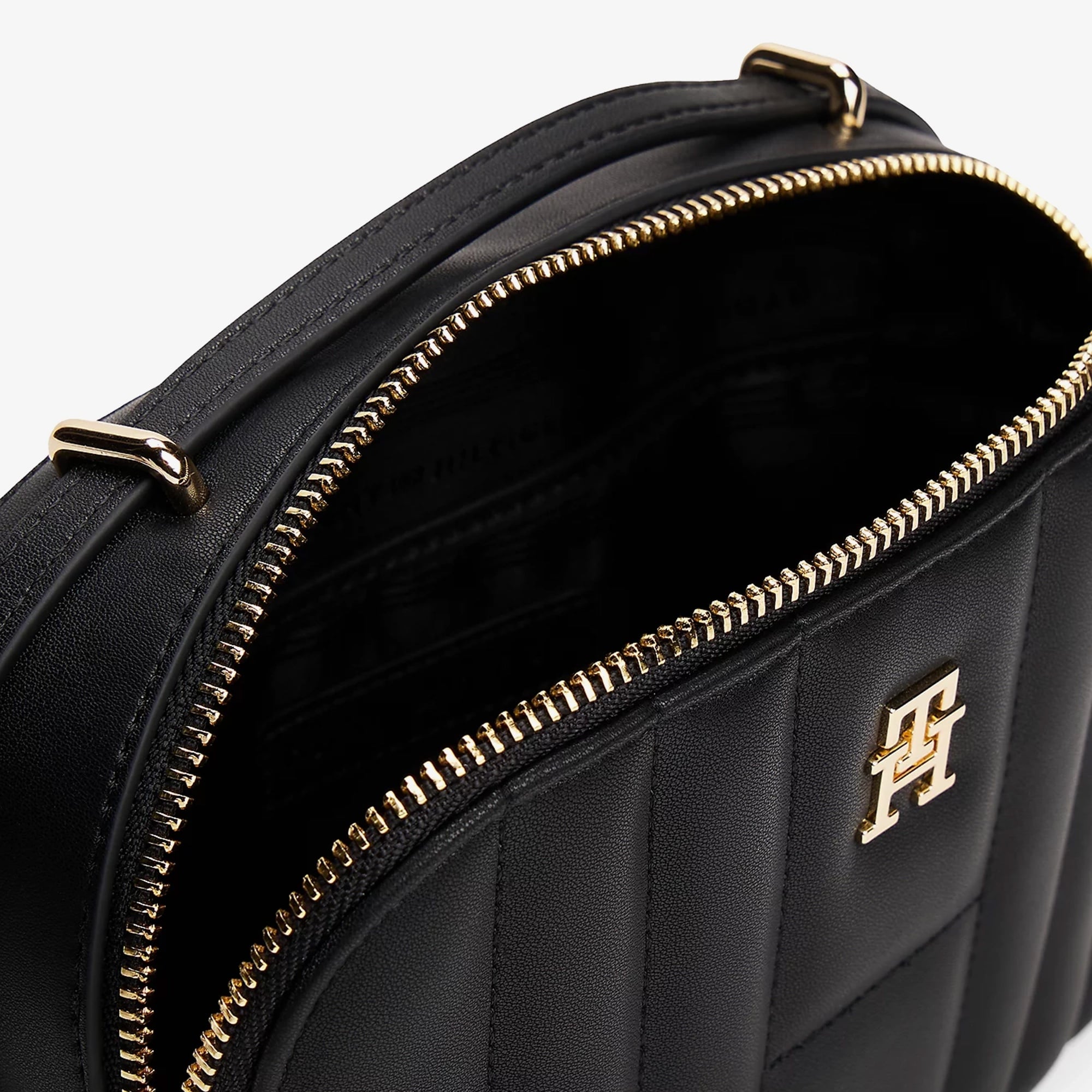 Tommy Hilfiger Feminine Kadın Siyah Çapraz Çanta