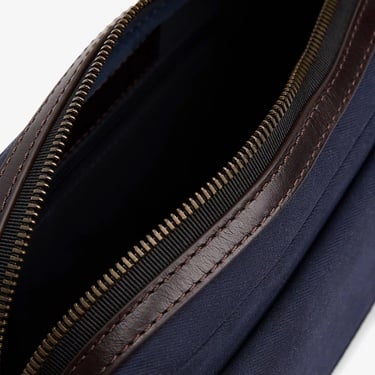  Tommy Hilfiger Casual Prep Erkek Lacivert Çapraz Çanta