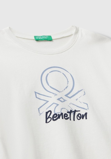  Erkek Çocuk Ekru Organik Pamuklu Önü Logo Baskılı Uzun Kollu Jarse T-shirt